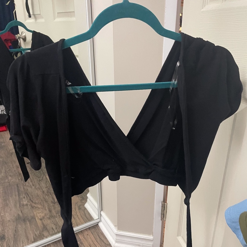 Abercrombie deep low v t-shirt